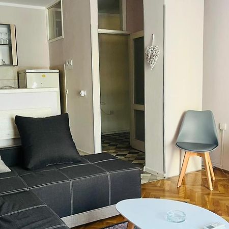 Majdini Clock Tower Apartman 波德戈里察 外观 照片
