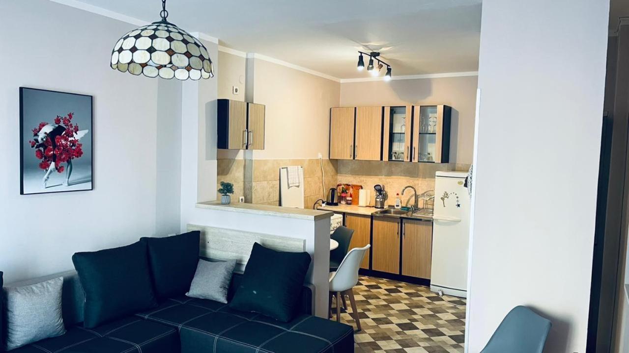 Majdini Clock Tower Apartman 波德戈里察 外观 照片